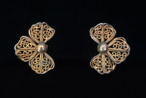 1950s Vintage Gold Tone Floral Three Petal Filigree Clip-On Earrings by Lisner