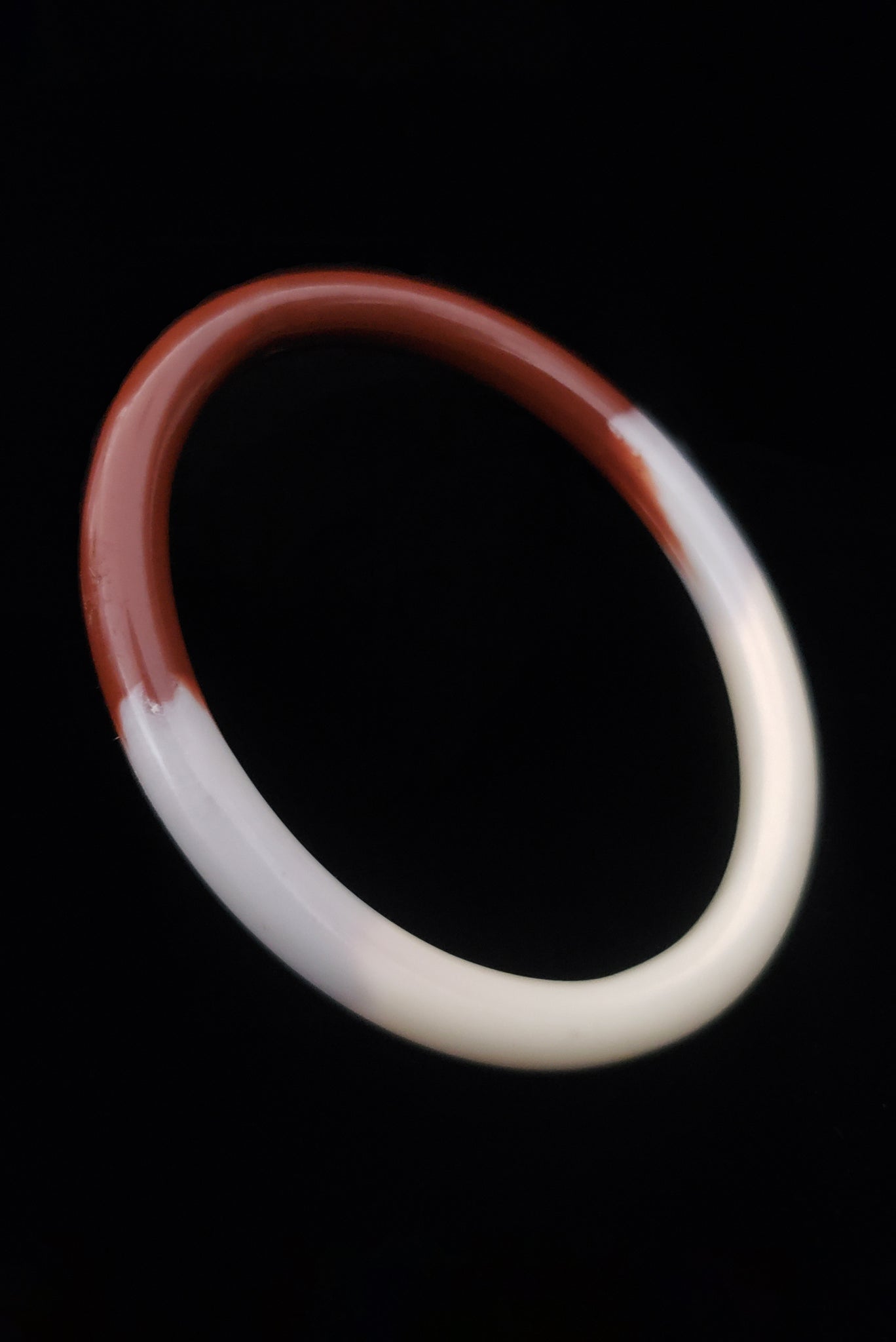 1950s Vintage Ombre Brown, Gray, and Cream Oval Plastic Bangle Bracelet