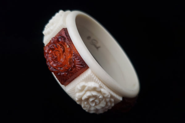 1980s Vintage Brown and Cream Rose Floral Plastic Bangle by Sarah Coventry
