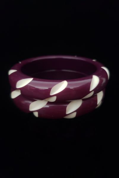 1940s Vintage Purple Resin Washed Cream Slash Carved Bakelite Bangle Bracelet