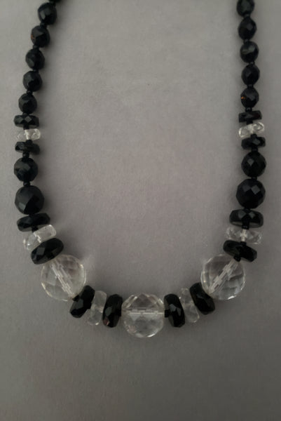 1920s Vintage Black and Clear Graduated Glass Bead Necklace