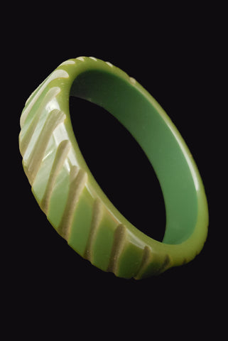 1930s Vintage Forward Slash Carved Leaf Green Bakelite Bangle