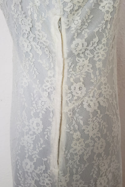 1950s Vintage White Lace Full Slip by Van Raalte, Small to Medium