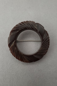 1930s Vintage Brown Carved Circular Bakelite Brooch