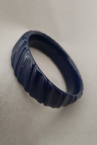 1980s Vintage Gray Marbled and Navy Blue Plastic Three (3) Bangle Bracelet Set