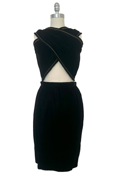 Front view of 1970s vintage rare designer Holly's Harp black velvet, gold metal cord trimmed wrap top & skirt set, extra small to small. Showing a variety of different ways to wrap the top.