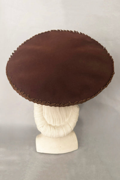 Vertical back view of 1940s vintage chocolate brown felt wide brim saucer hat trimmed in matching braid, by Dorothy Potter.
