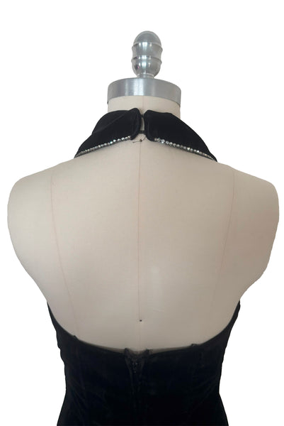 Detail view of 1990s vintage goth bat wing collar rhinestone trim evening dress by Betsy and Adam, size extra small to small. Showing the open back.