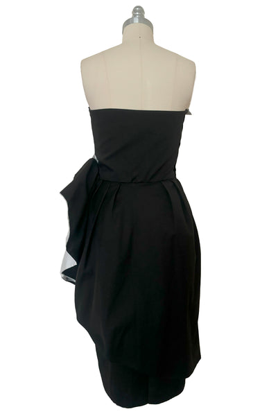 Back view of 1990s vintage Victor Costa black and white poly cotton twill wrapped strapless cocktail dress, extra small to small.