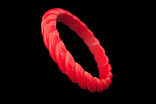Horizontal perspective single view of 1980s vintage red rope plastic bangle bracelet set of two (2).