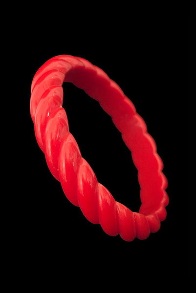 Vertical perspective single view of 1980s vintage red rope plastic bangle bracelet set of two (2).