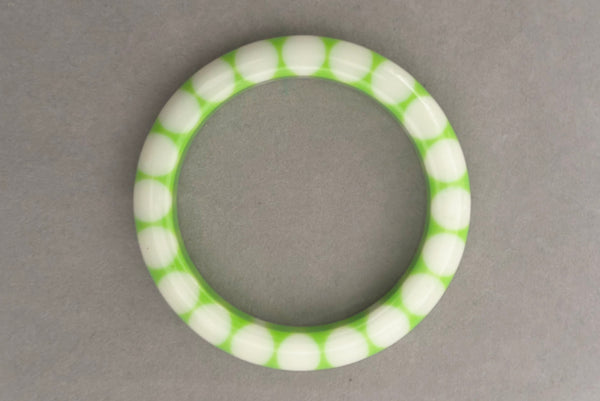 1960s Vintage Lime Green and White Injected Dot Lucite Sliced Bangle Bracelet