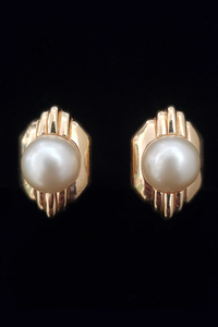 1980s Vintage Gold Tone and Pearl Clip Earrings by Ciner