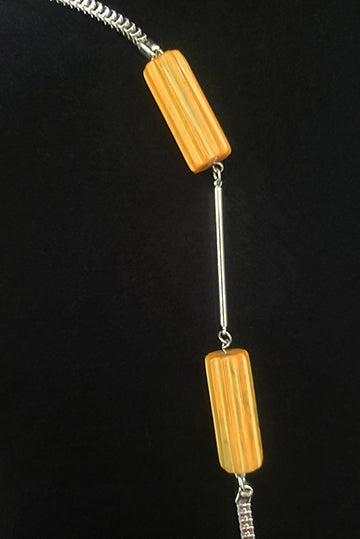 1930s Vintage Marbled Butterscotch Bakelite and Chrome Chain Necklace